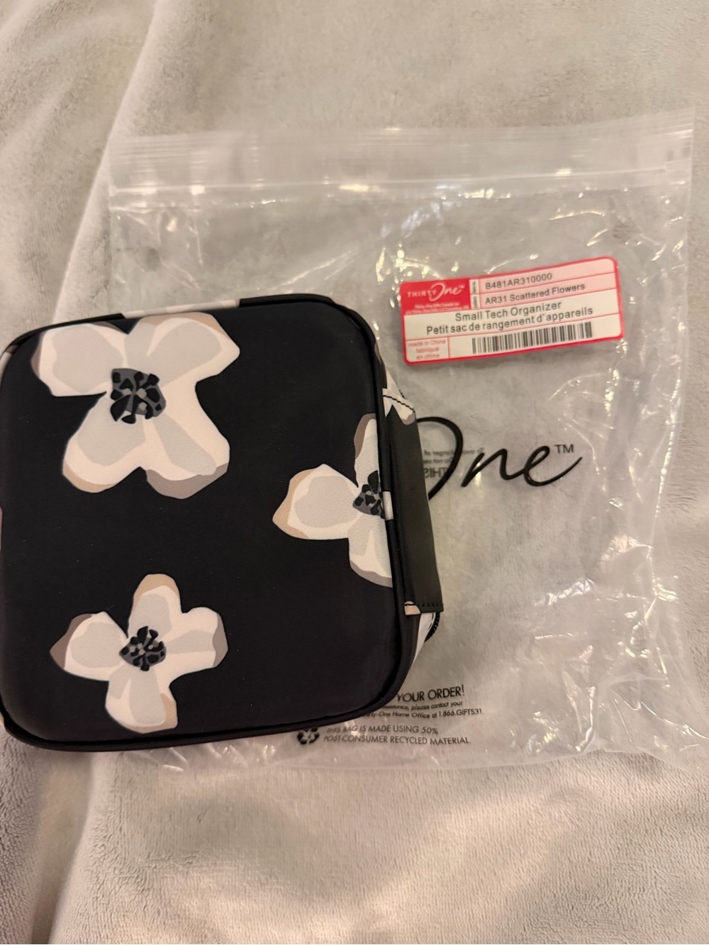 thirty-one Black Floral Small Tech Organizer